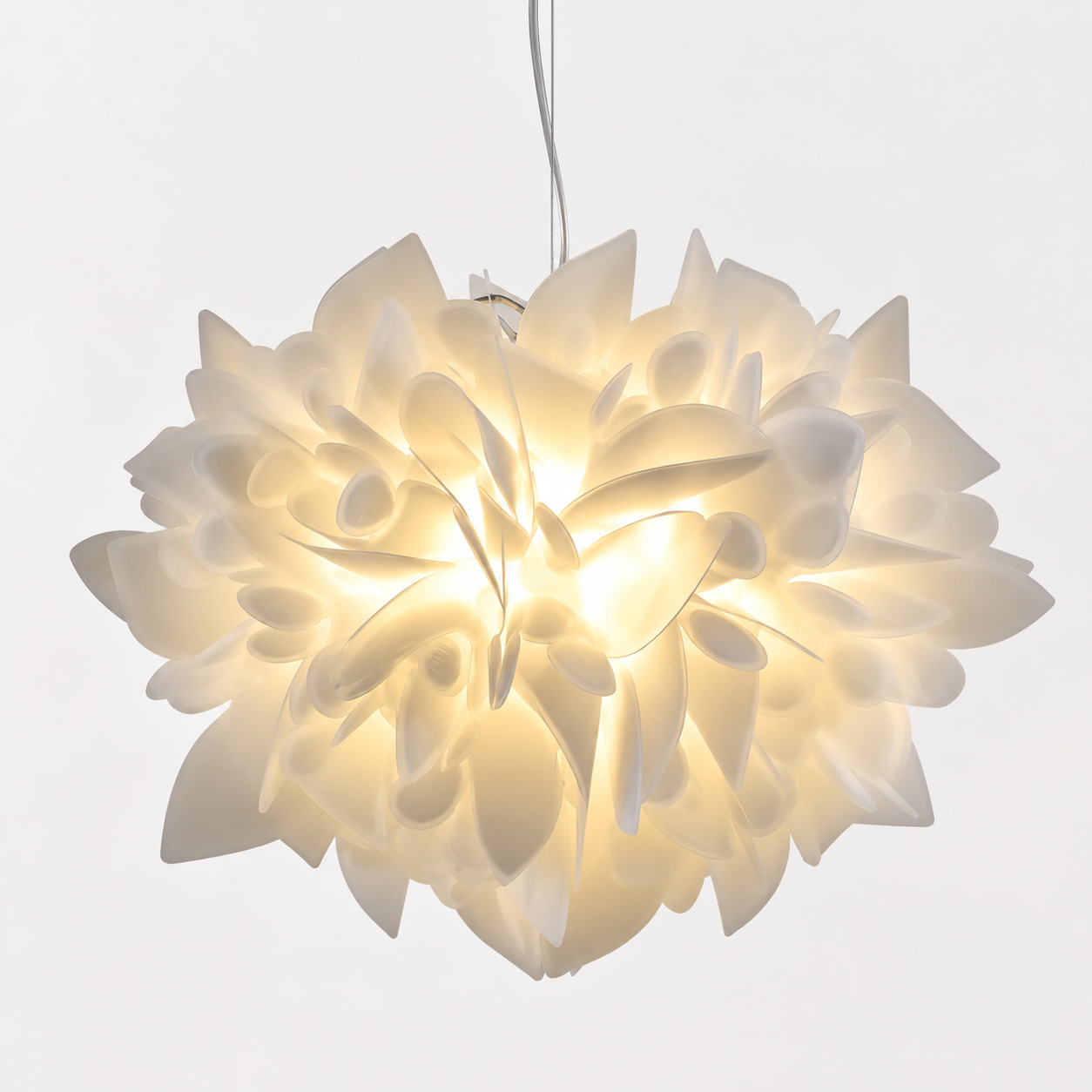 Petal Sculptural Pendant Lamp